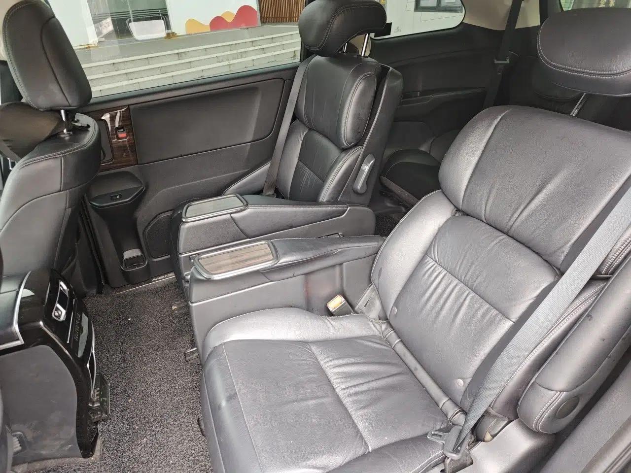 Honda Elysion 2016 2.4L Supreme Edition — миниатюра 17