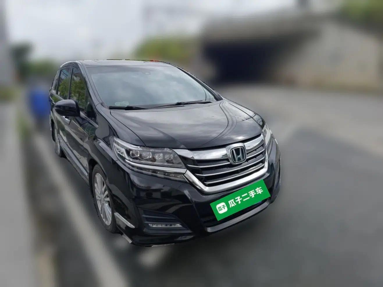 Honda Elysion 2016 2.4L Supreme Edition — миниатюра 3
