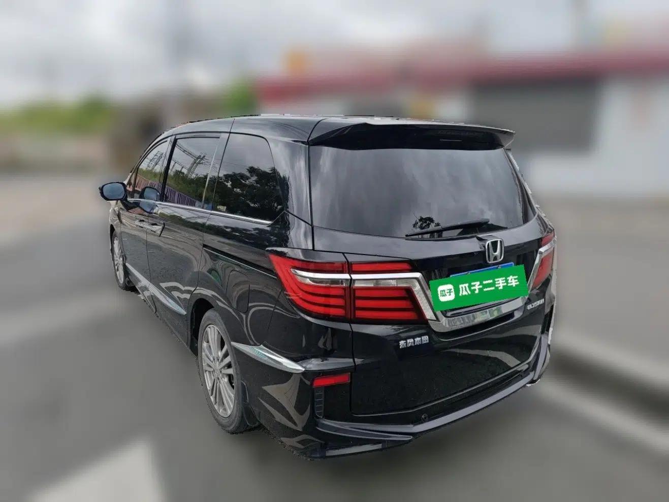 Honda Elysion 2016 2.4L Supreme Edition — миниатюра 4