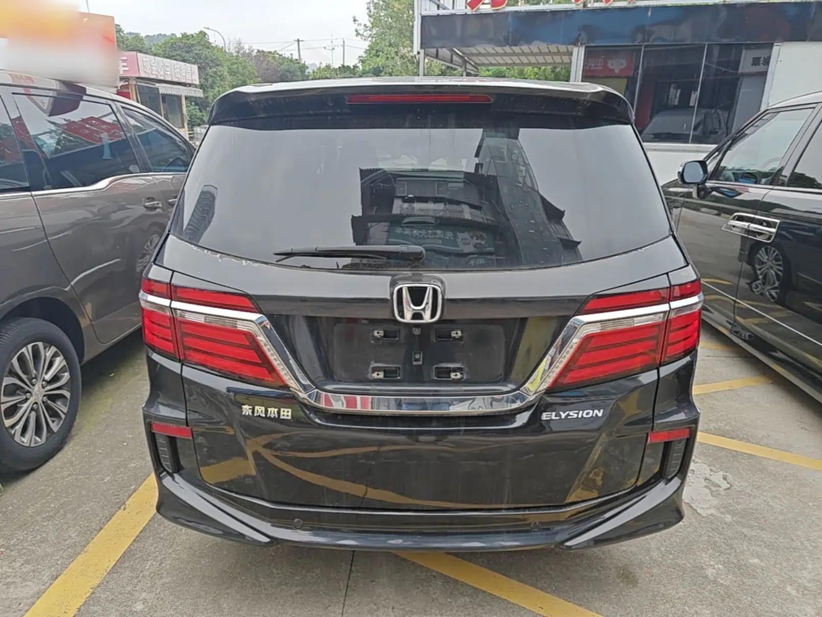 Honda Elysion 2016 2.4L Classic Edition — миниатюра 5