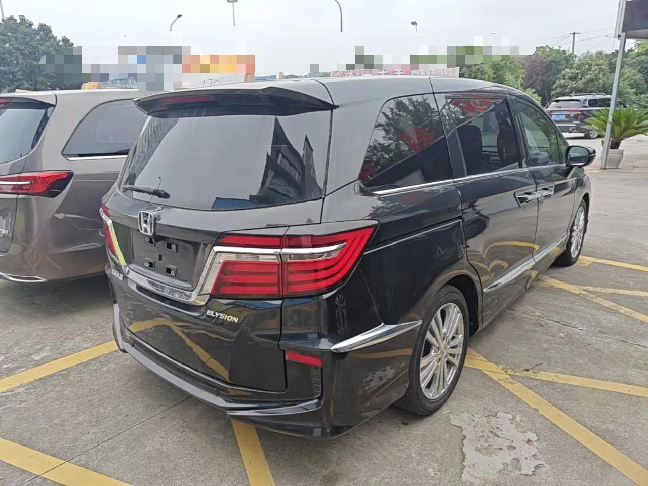 Honda Elysion 2016 2.4L Classic Edition — миниатюра 6