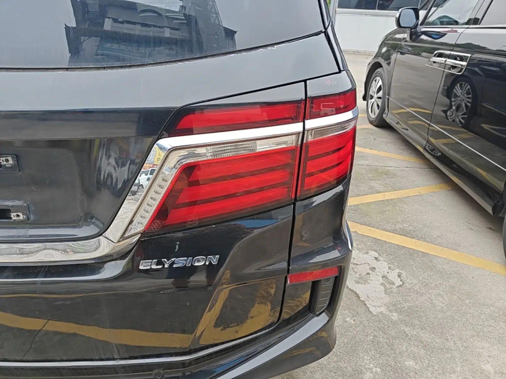 Honda Elysion 2016 2.4L Classic Edition — миниатюра 9