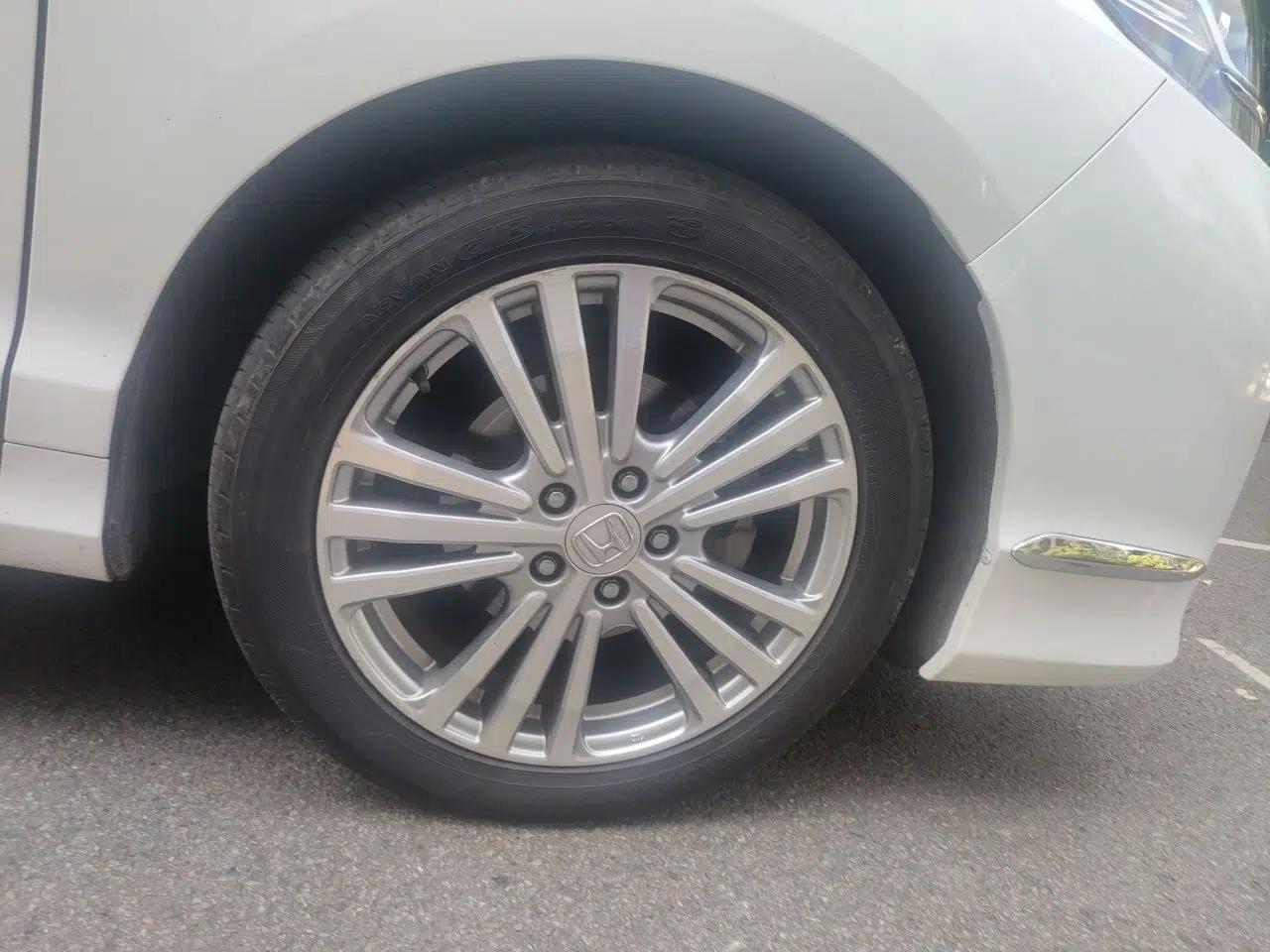 Honda Elysion 2016 2.4L Classic Edition — миниатюра 8