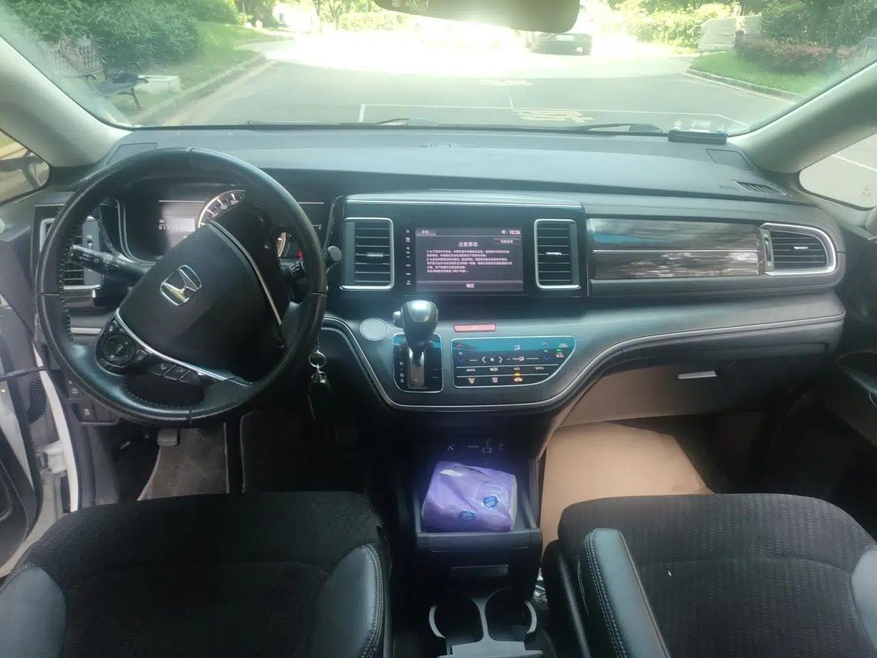 Honda Elysion 2016 2.4L Classic Edition — миниатюра 9