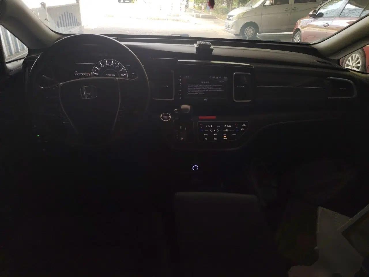 Honda Elysion 2016 2.4L Luxury Edition — миниатюра 9