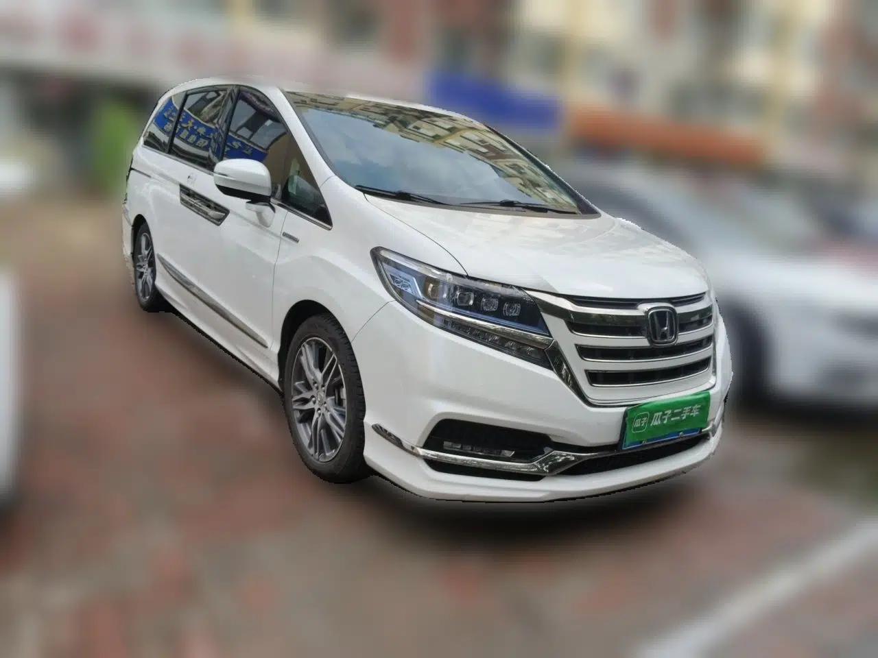 Honda Elysion 2019 2.0L Hybrid Luxury Edition — миниатюра 3
