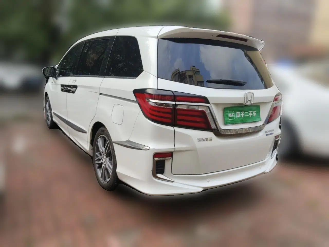 Honda Elysion 2019 2.0L Hybrid Luxury Edition — миниатюра 4