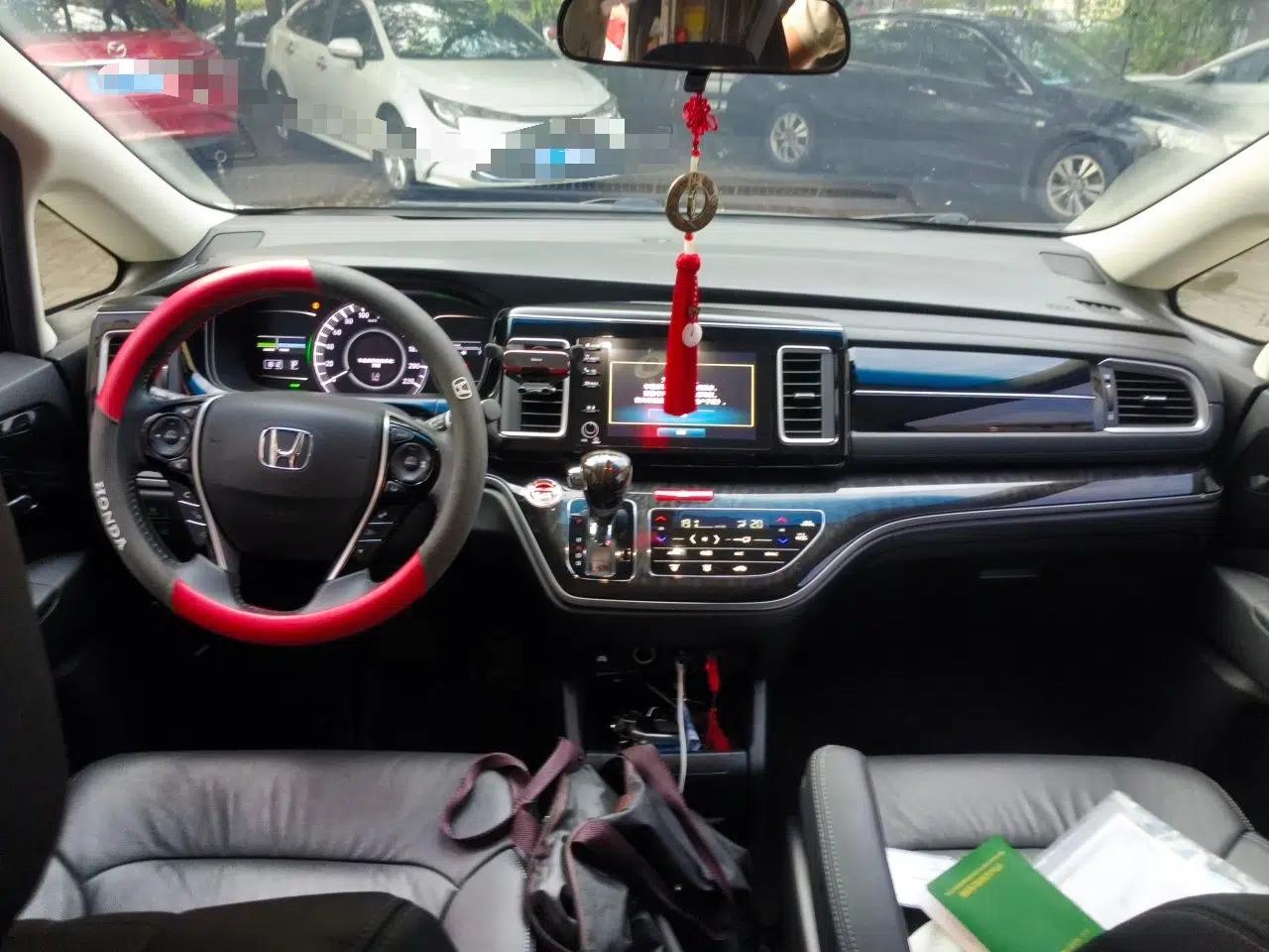 Honda Elysion 2019 2.0L Hybrid Luxury Edition — миниатюра 9