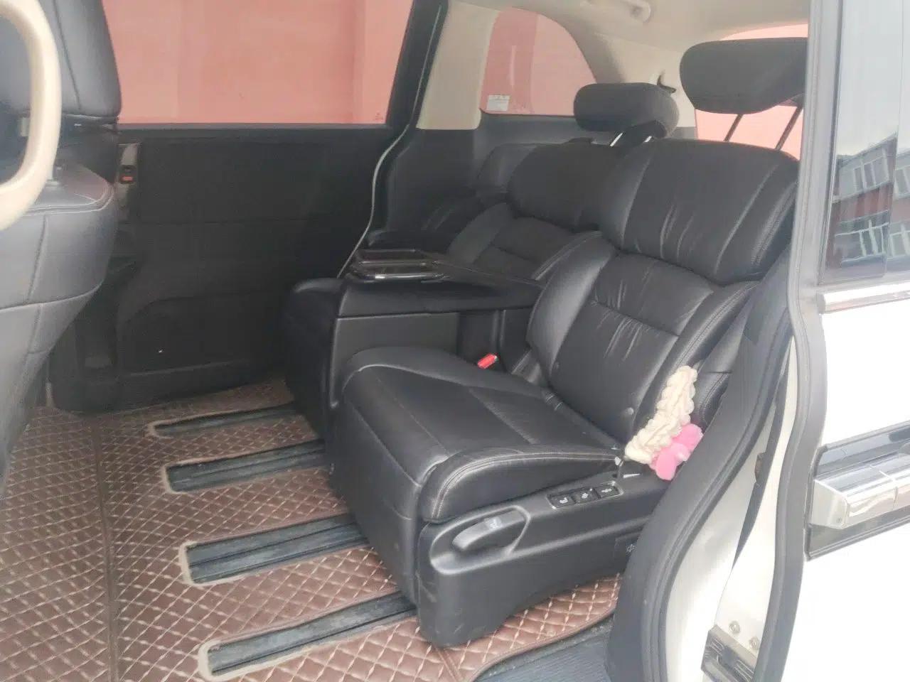 Honda Elysion 2016 2.4L Luxury Edition — миниатюра 17