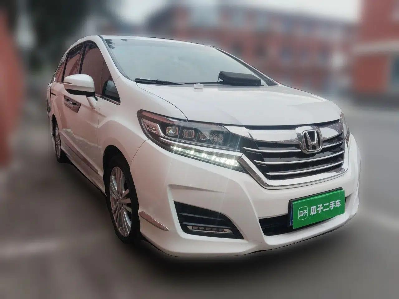 Honda Elysion 2016 2.4L Luxury Edition — миниатюра 3