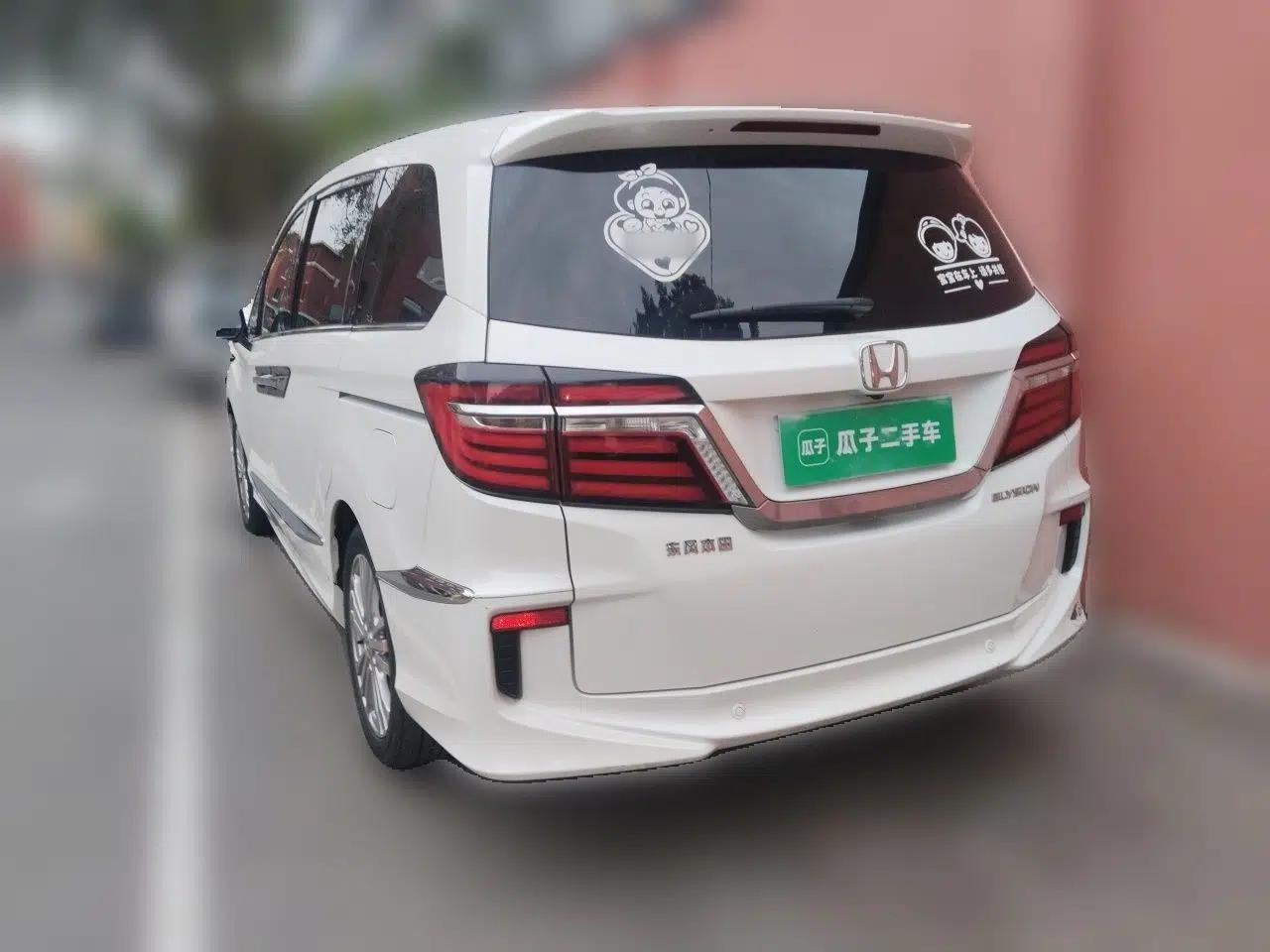 Honda Elysion 2016 2.4L Luxury Edition — миниатюра 4