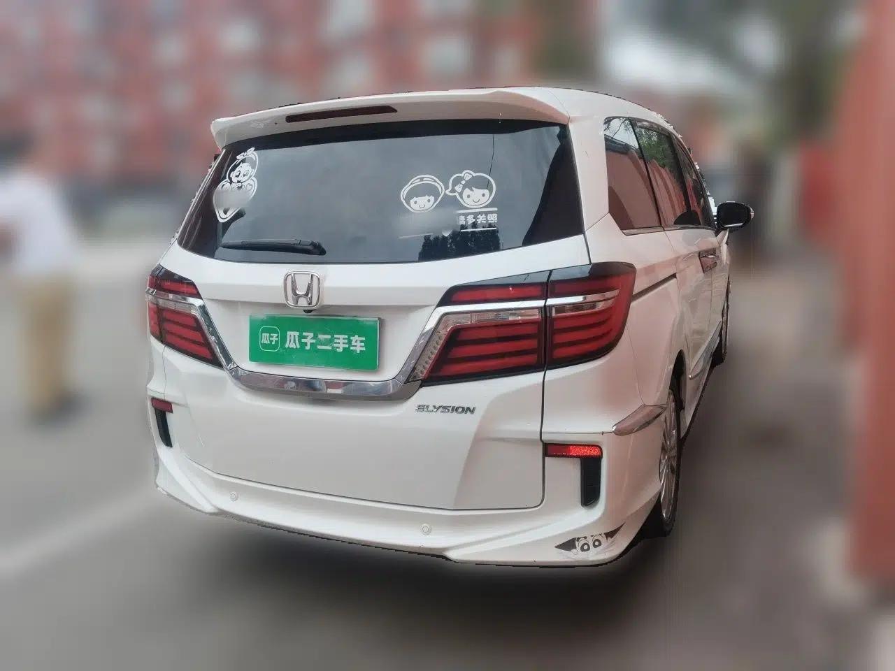 Honda Elysion 2016 2.4L Luxury Edition — миниатюра 6
