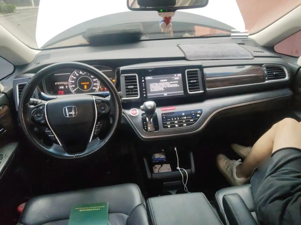 Honda Elysion 2016 2.4L Luxury Edition — миниатюра 9