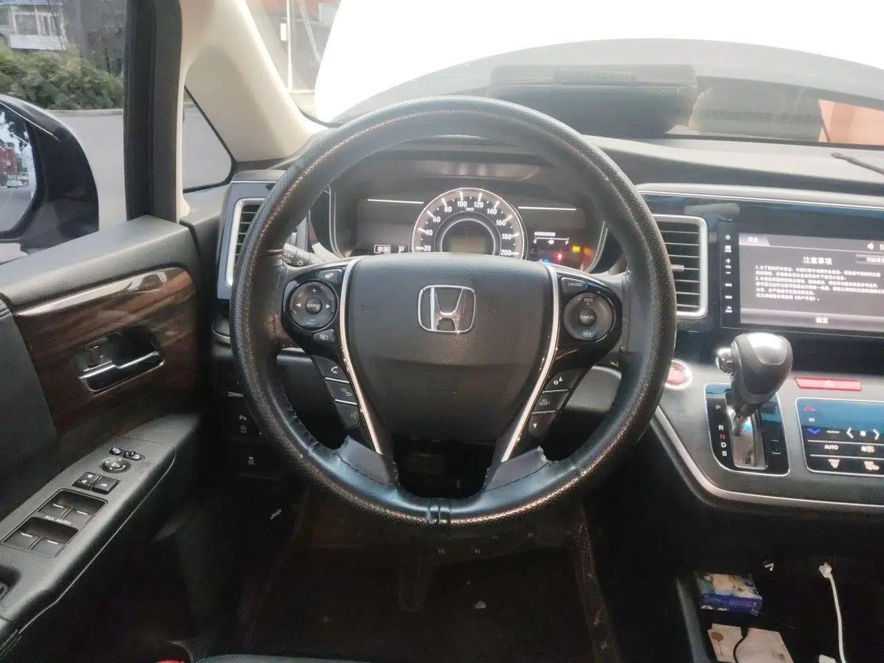 Honda Elysion 2016 2.4L Luxury Edition — миниатюра 10