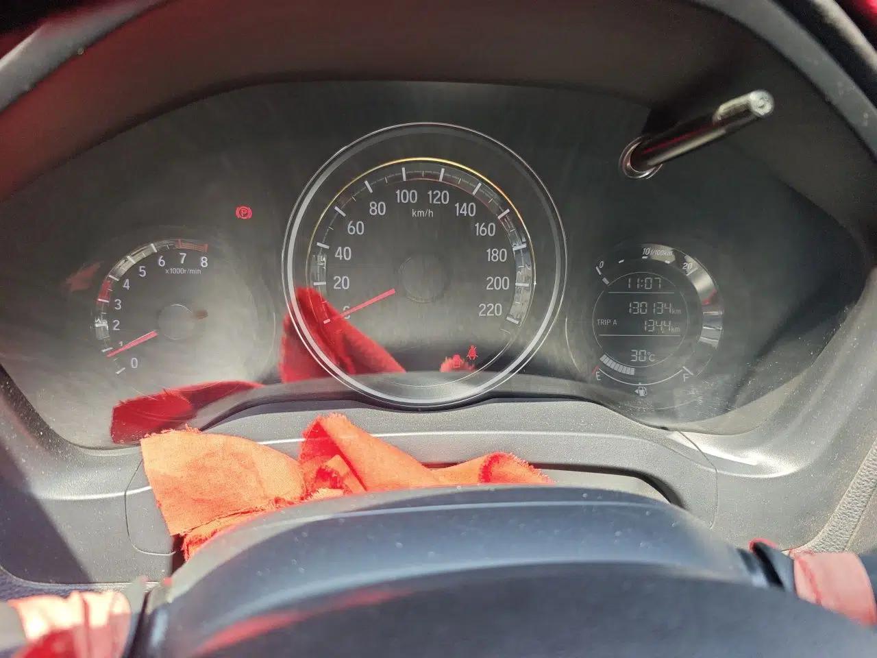 Honda XR-V 2015 1.5L LXi Manual Classic Edition — миниатюра 11