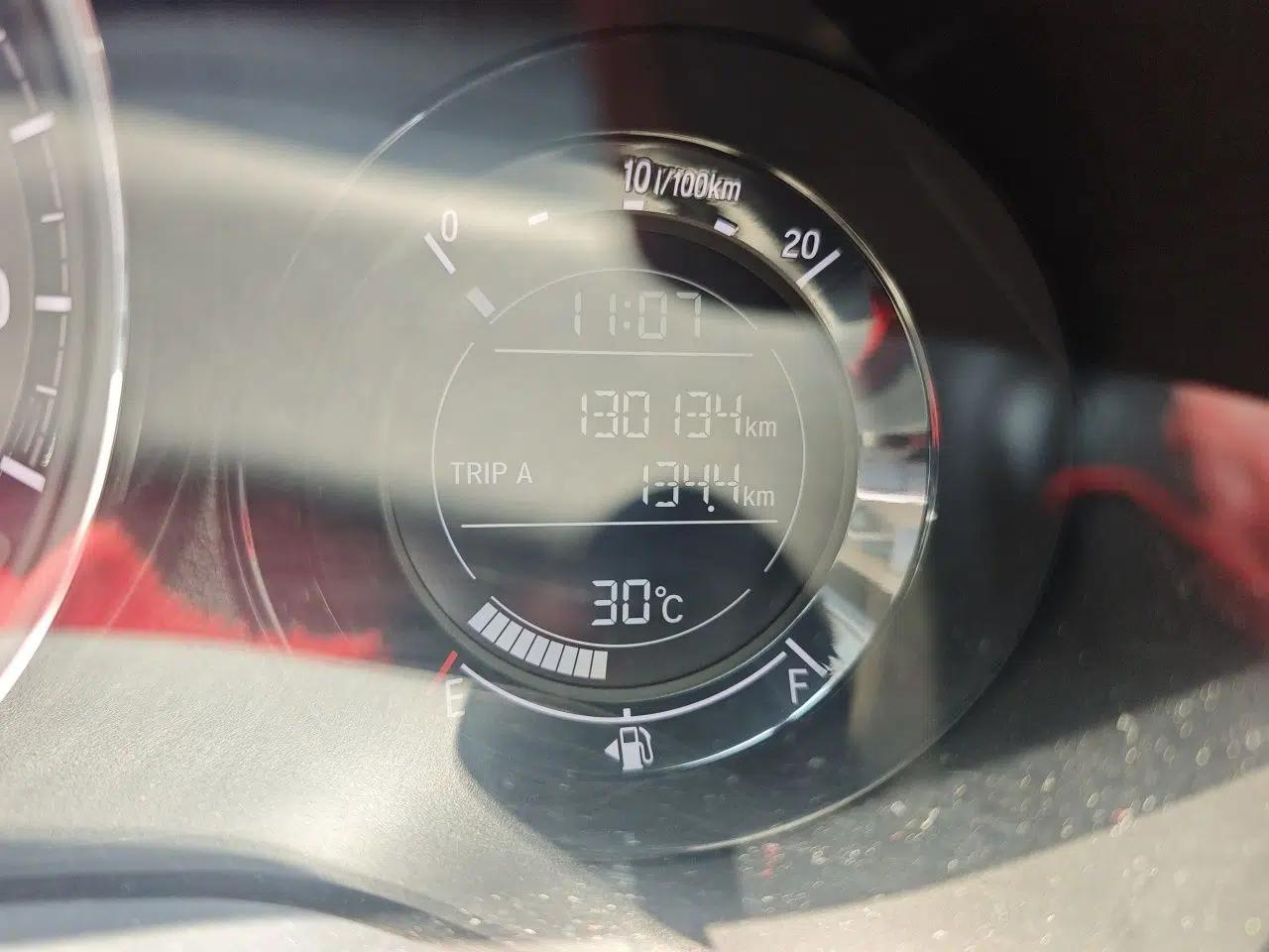 Honda XR-V 2015 1.5L LXi Manual Classic Edition — миниатюра 12