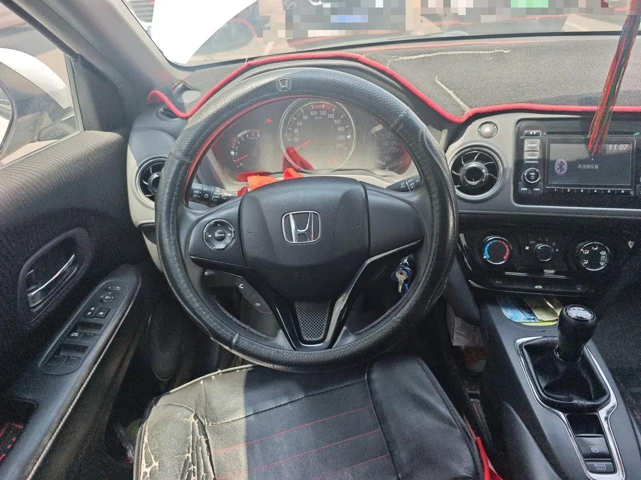 Honda XR-V 2015 1.5L LXi Manual Classic Edition — миниатюра 10