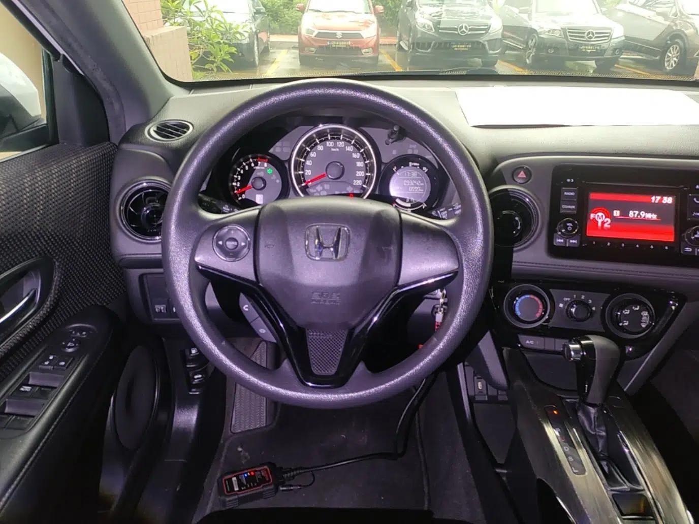 Honda XR-V 2017 1.5L LXi CVT Classic Edition — миниатюра 18