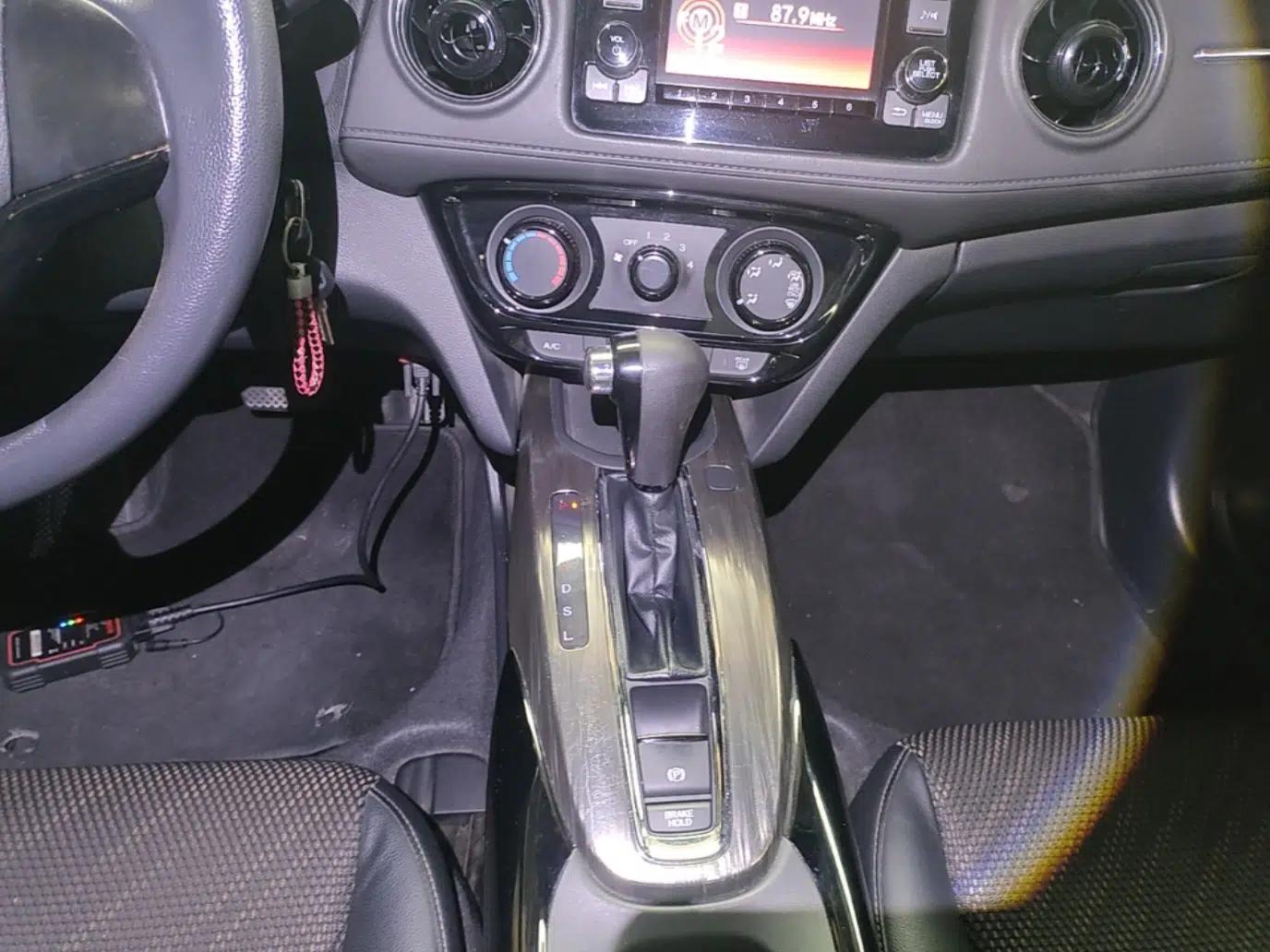Honda XR-V 2017 1.5L LXi CVT Classic Edition — миниатюра 21