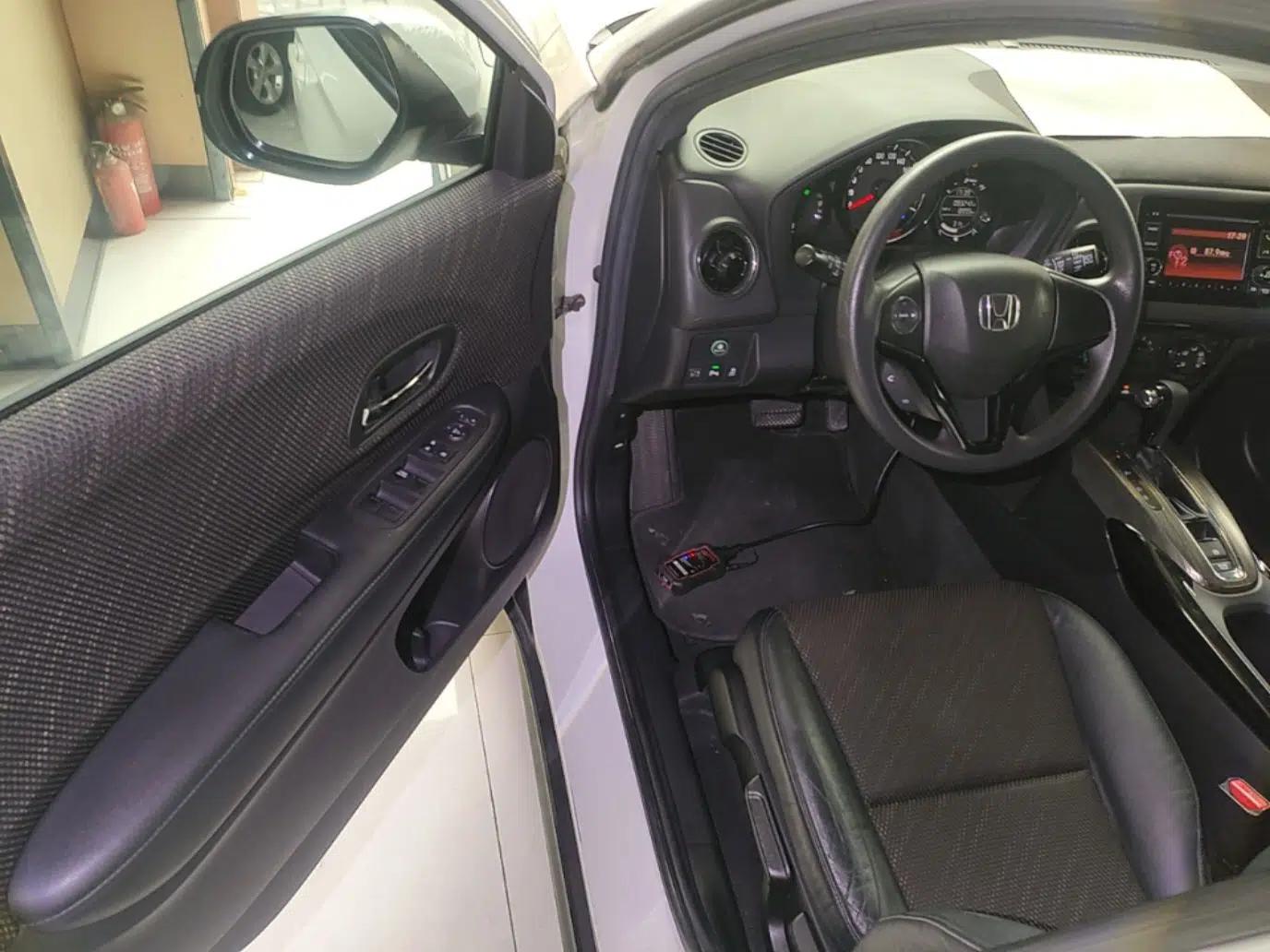 Honda XR-V 2017 1.5L LXi CVT Classic Edition — миниатюра 23