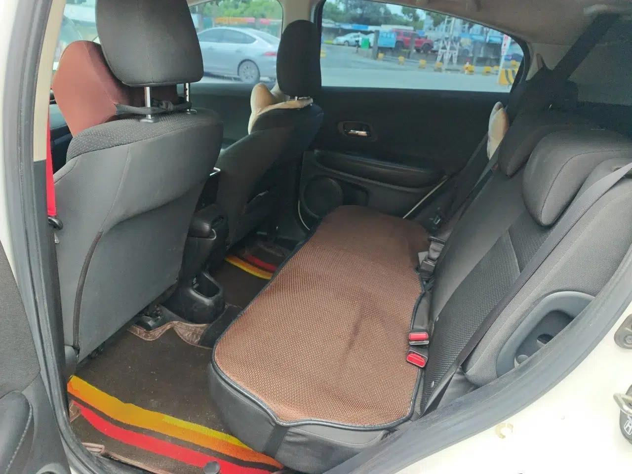 Honda Vezel 2020 1.5L CVT Elite Edition — миниатюра 17