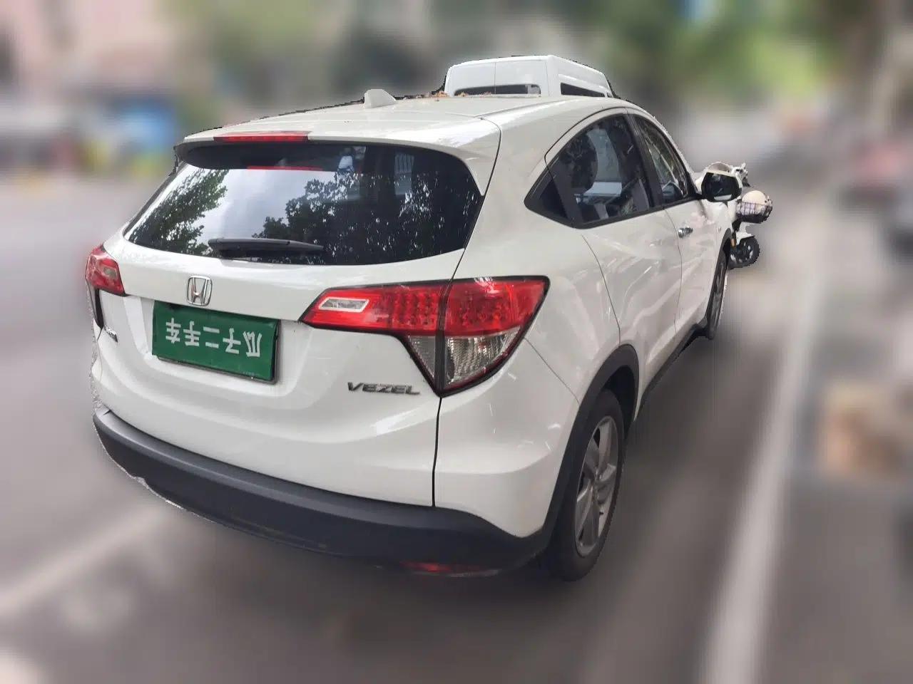 Honda Vezel 2020 1.5L CVT Elite Edition — миниатюра 6