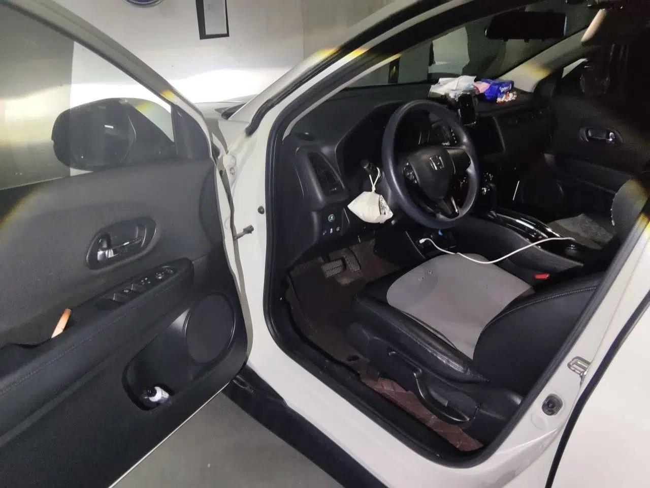 Honda Vezel 2020 1.5L CVT Pioneer Edition — миниатюра 16