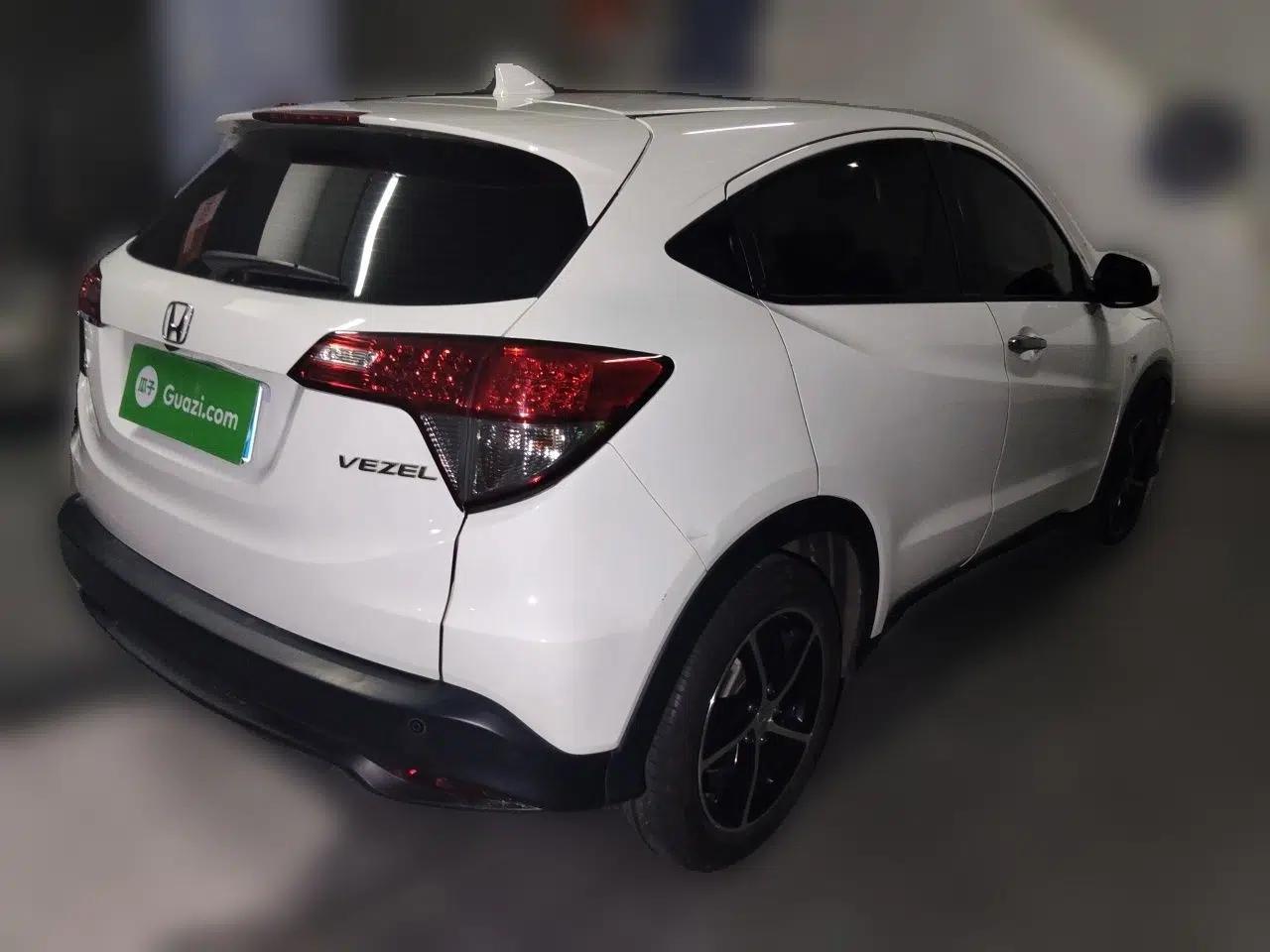 Honda Vezel 2020 1.5L CVT Pioneer Edition — миниатюра 6