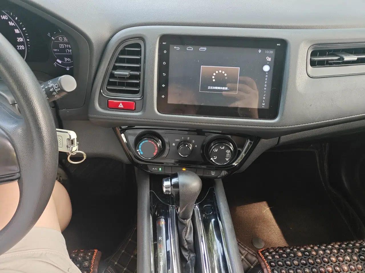 Honda Vezel 2017 1.5L CVT 2WD Comfort Model — миниатюра 13
