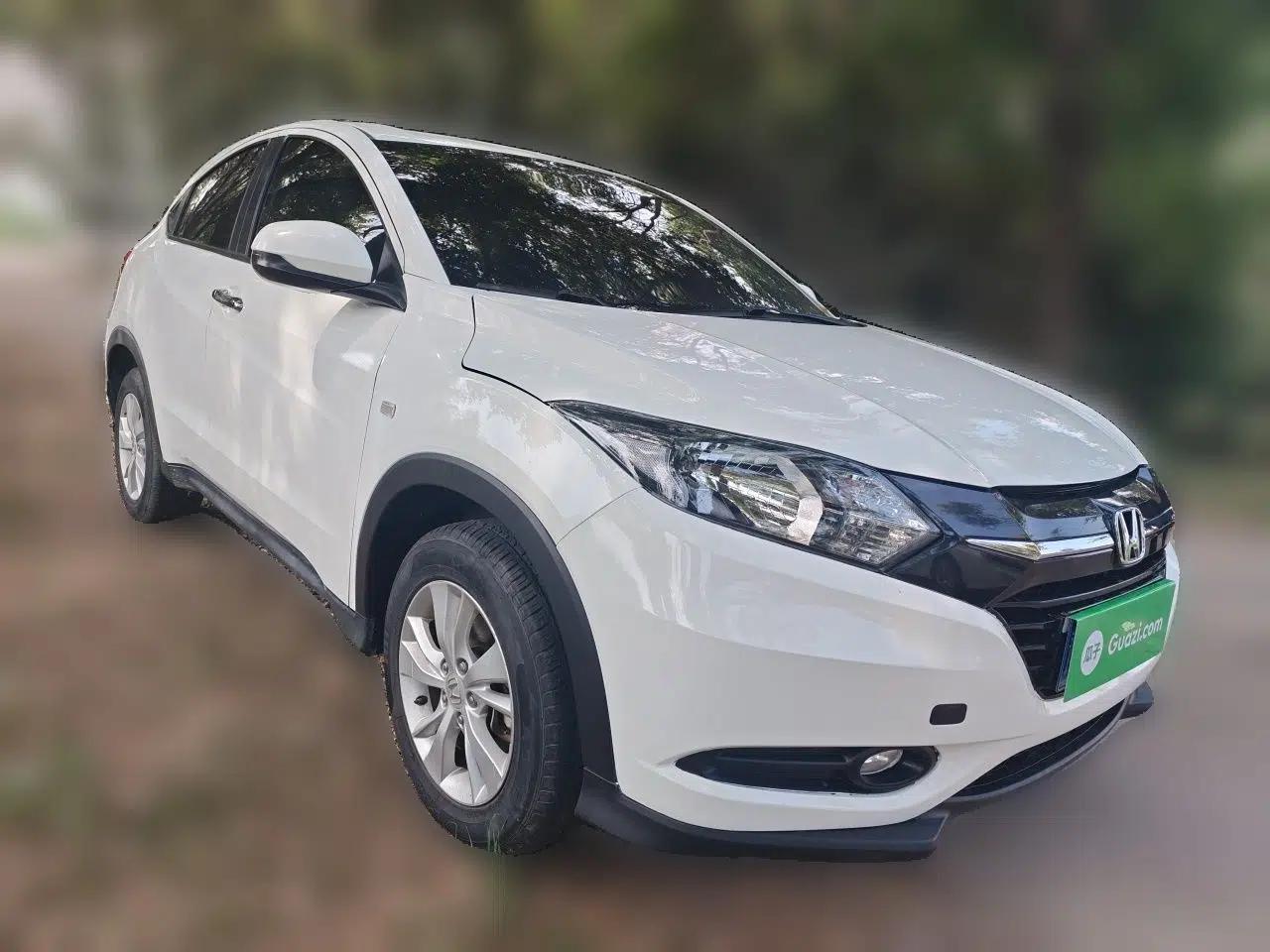 Honda Vezel 2017 1.5L CVT 2WD Comfort Model — миниатюра 3