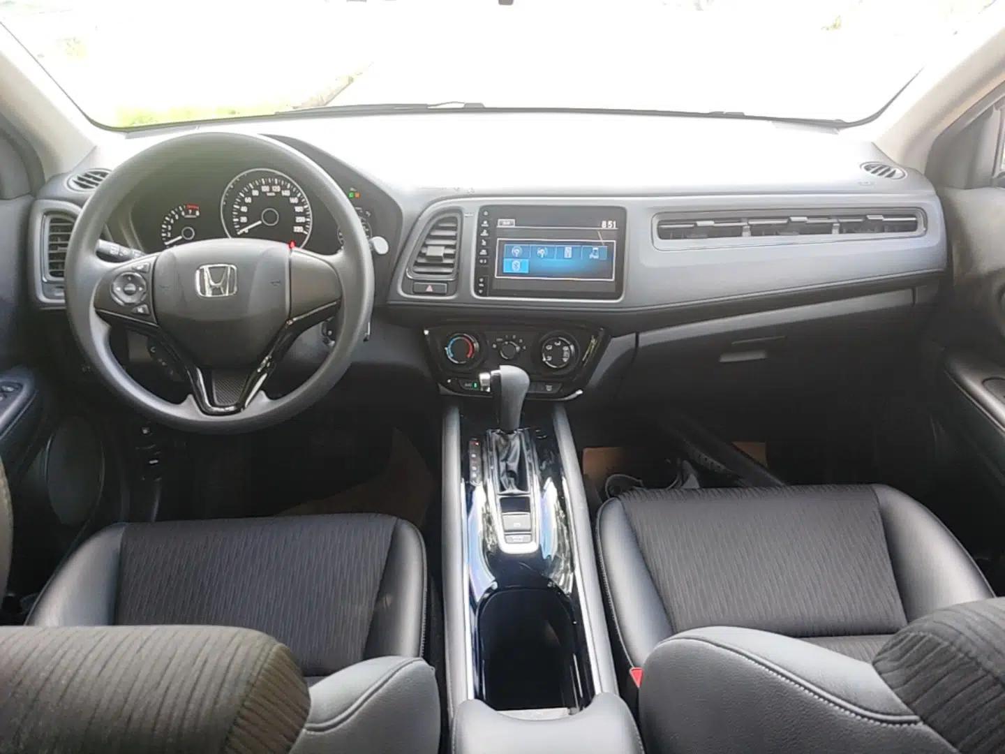 Honda Vezel 2020 1.5L CVT Pioneer Edition — миниатюра 17