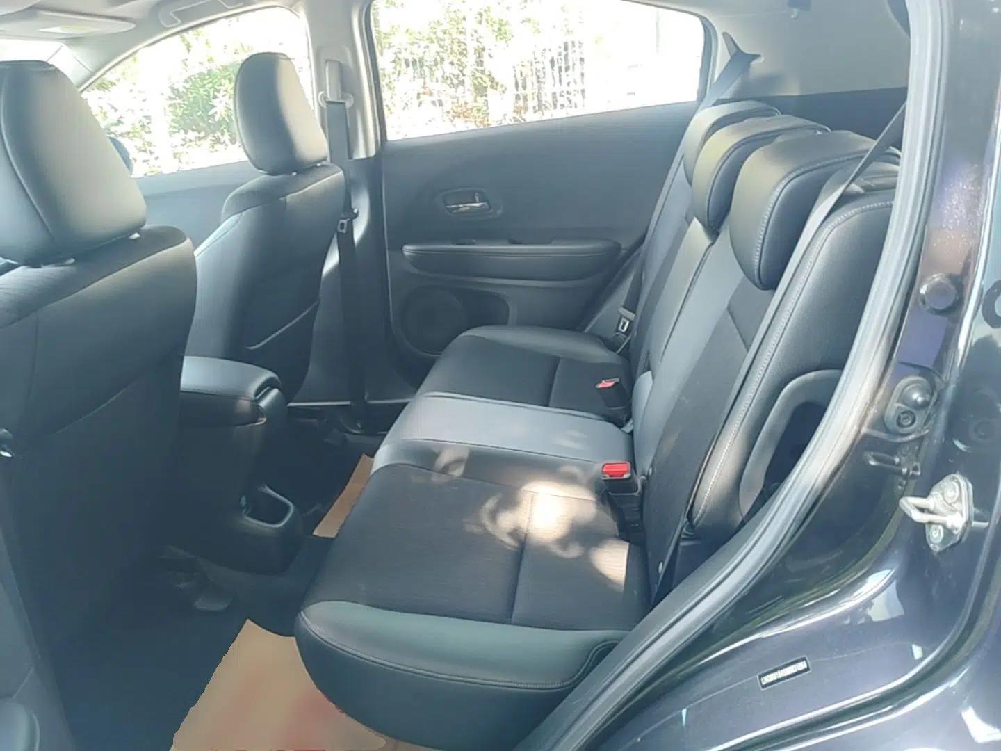 Honda Vezel 2020 1.5L CVT Pioneer Edition — миниатюра 25