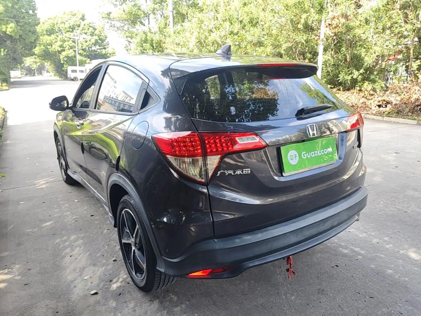 Honda Vezel 2020 1.5L CVT Pioneer Edition — миниатюра 4