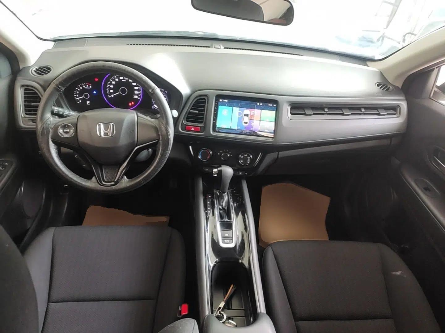Honda Vezel 2017 1.5L CVT 2WD Comfort Model — миниатюра 12