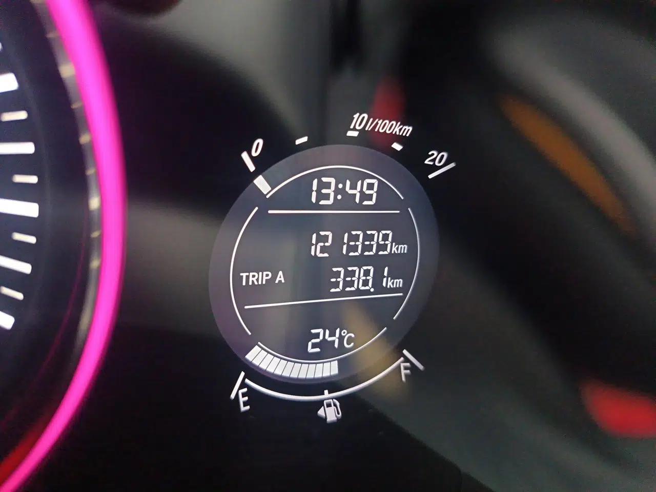Honda Vezel 2018 1.5L CVT 2WD Technology Elite Model — миниатюра 12