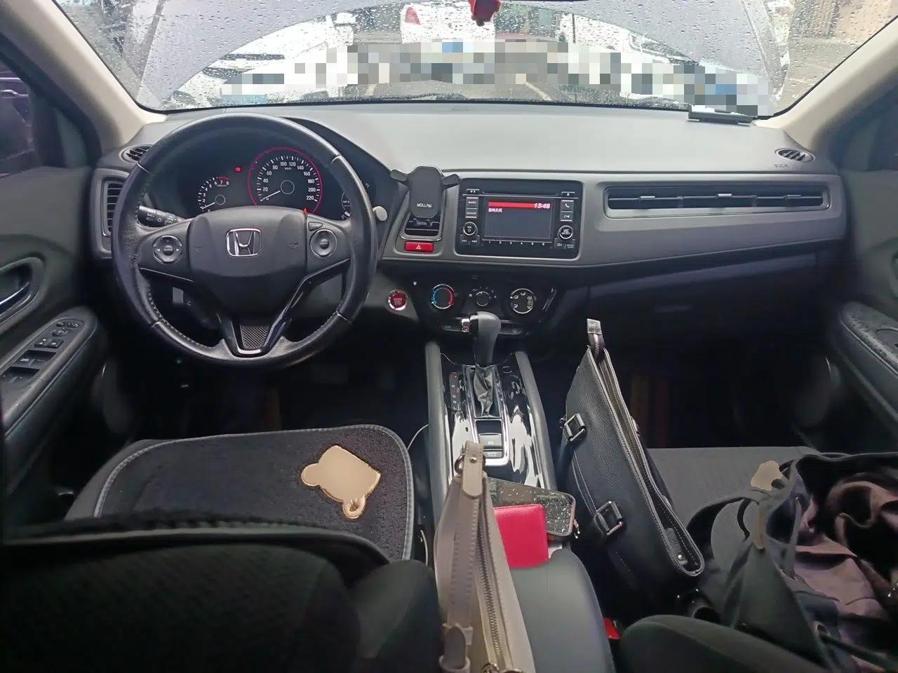 Honda Vezel 2018 1.5L CVT 2WD Technology Elite Model — миниатюра 9