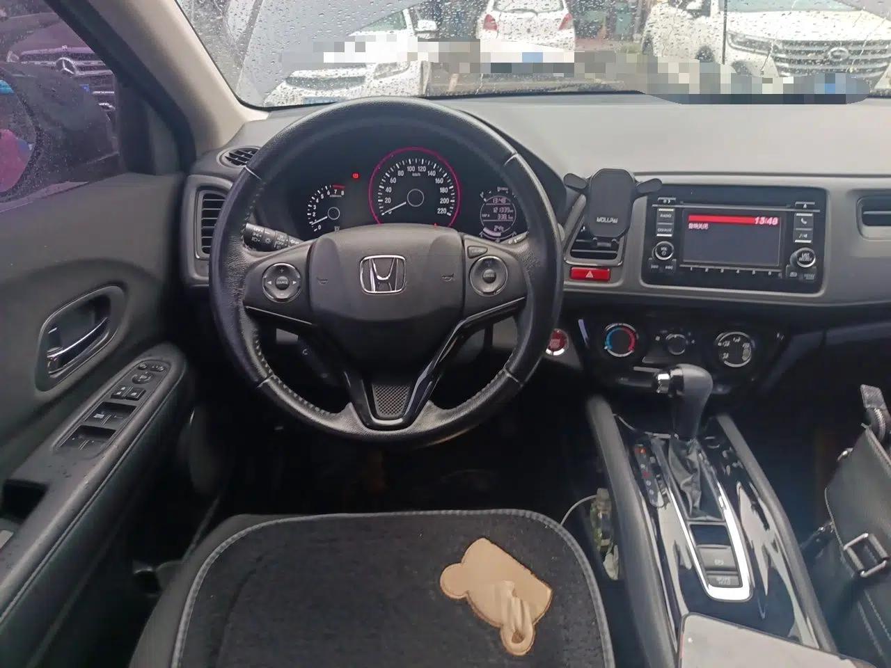Honda Vezel 2018 1.5L CVT 2WD Technology Elite Model — миниатюра 10