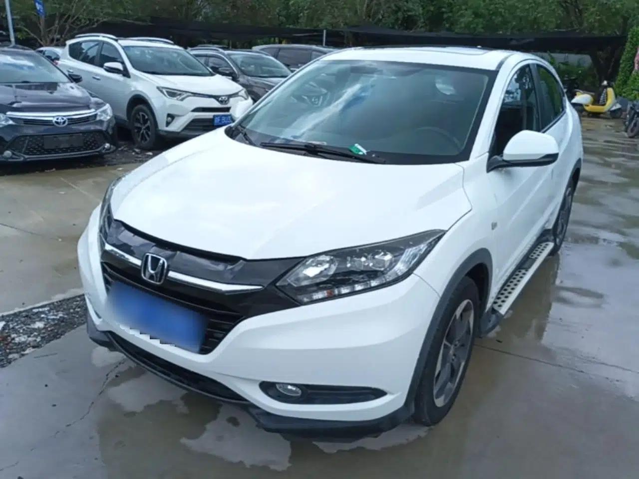 Honda Vezel 2017 1.8L CVT Front-Wheel Drive Pioneer Edition — миниатюра 1