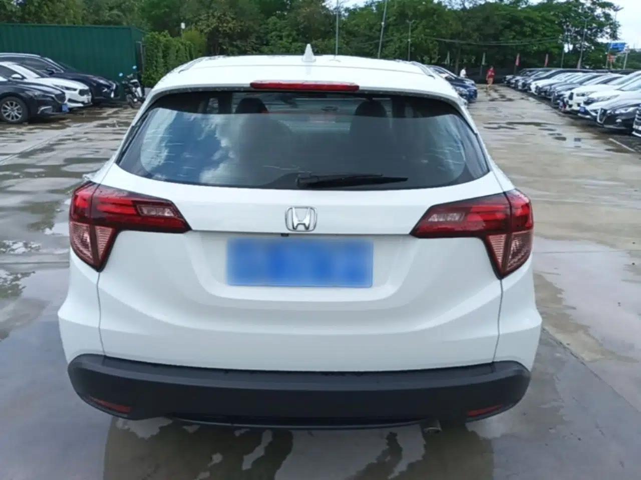 Honda Vezel 2017 1.8L CVT Front-Wheel Drive Pioneer Edition — миниатюра 5