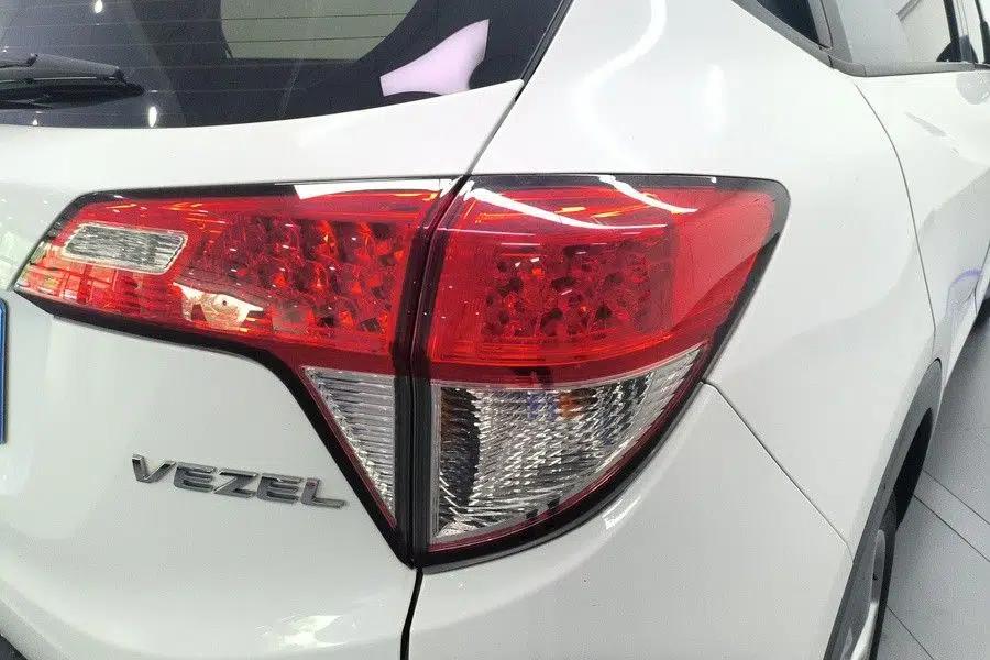 Honda Vezel 2020 1.5L CVT Elite Edition — миниатюра 6