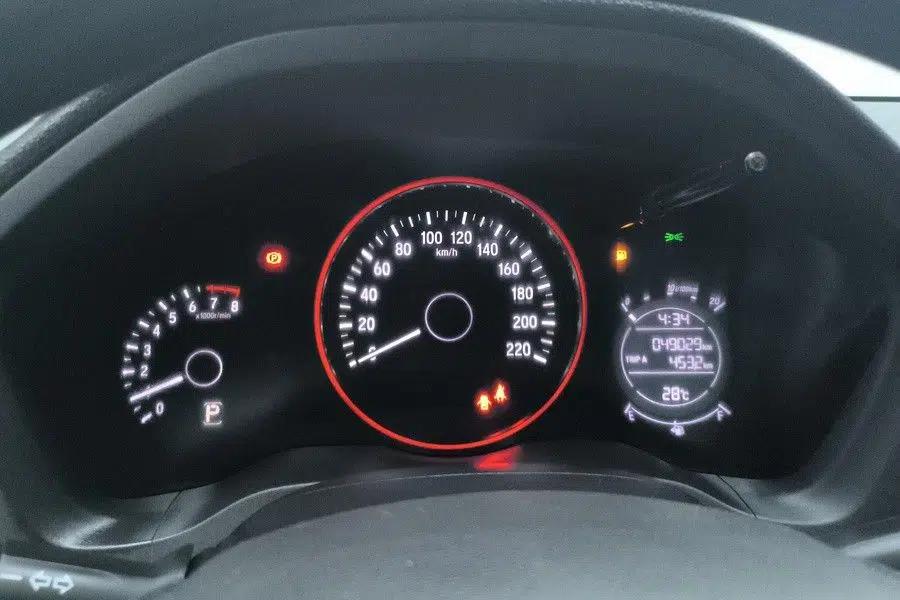 Honda Vezel 2020 1.5L CVT Elite Edition — миниатюра 7