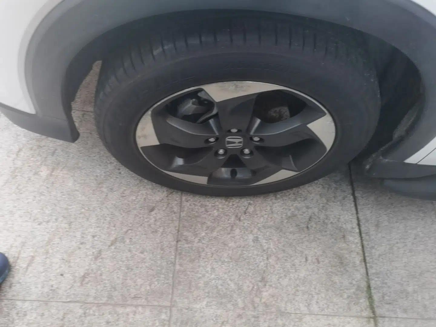 Honda Vezel 2017 1.8L CVT Front-Wheel Drive Pioneer Edition — миниатюра 10
