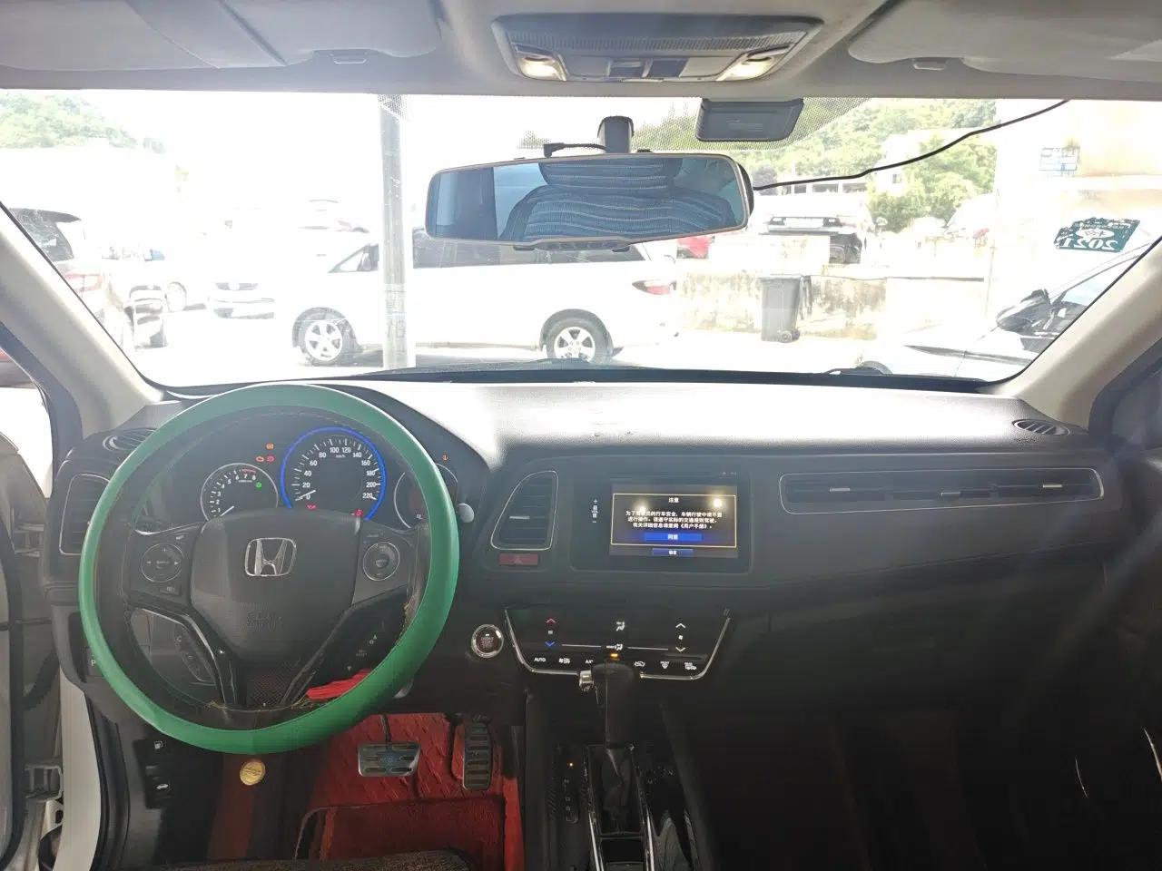 Honda Vezel 2015 1.8L CVT 2WD Luxury Model — миниатюра 9