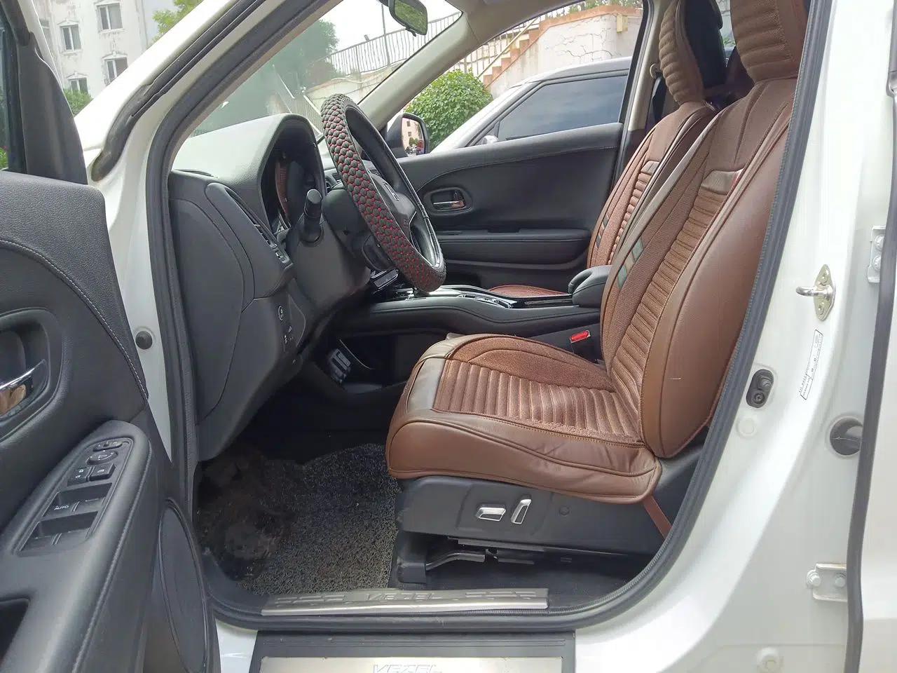 Honda Vezel 2017 1.5L CVT 2WD Comfort Model — миниатюра 15