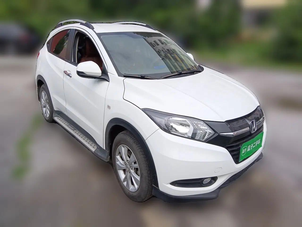 Honda Vezel 2017 1.5L CVT 2WD Comfort Model — миниатюра 3