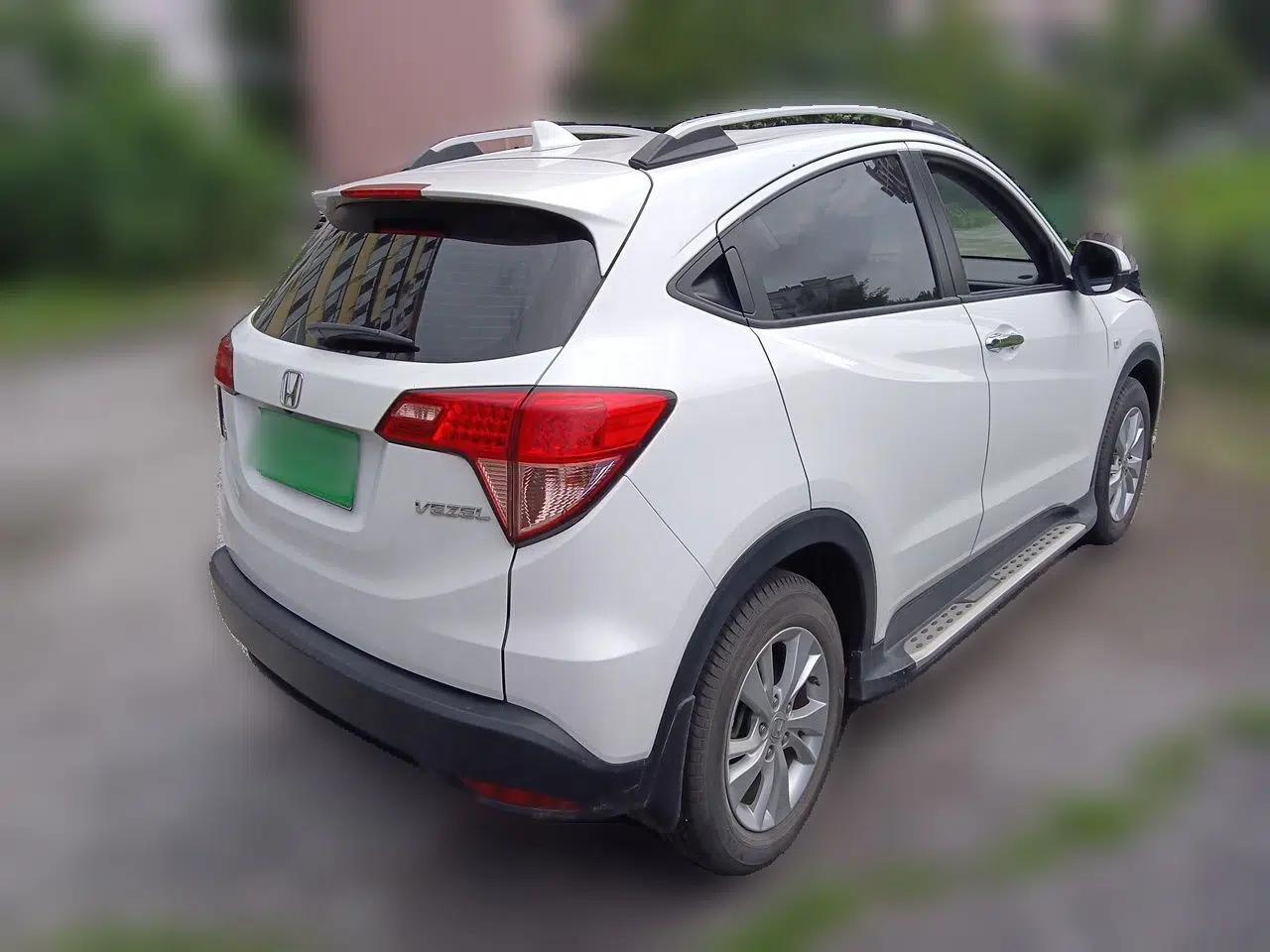 Honda Vezel 2017 1.5L CVT 2WD Comfort Model — миниатюра 6