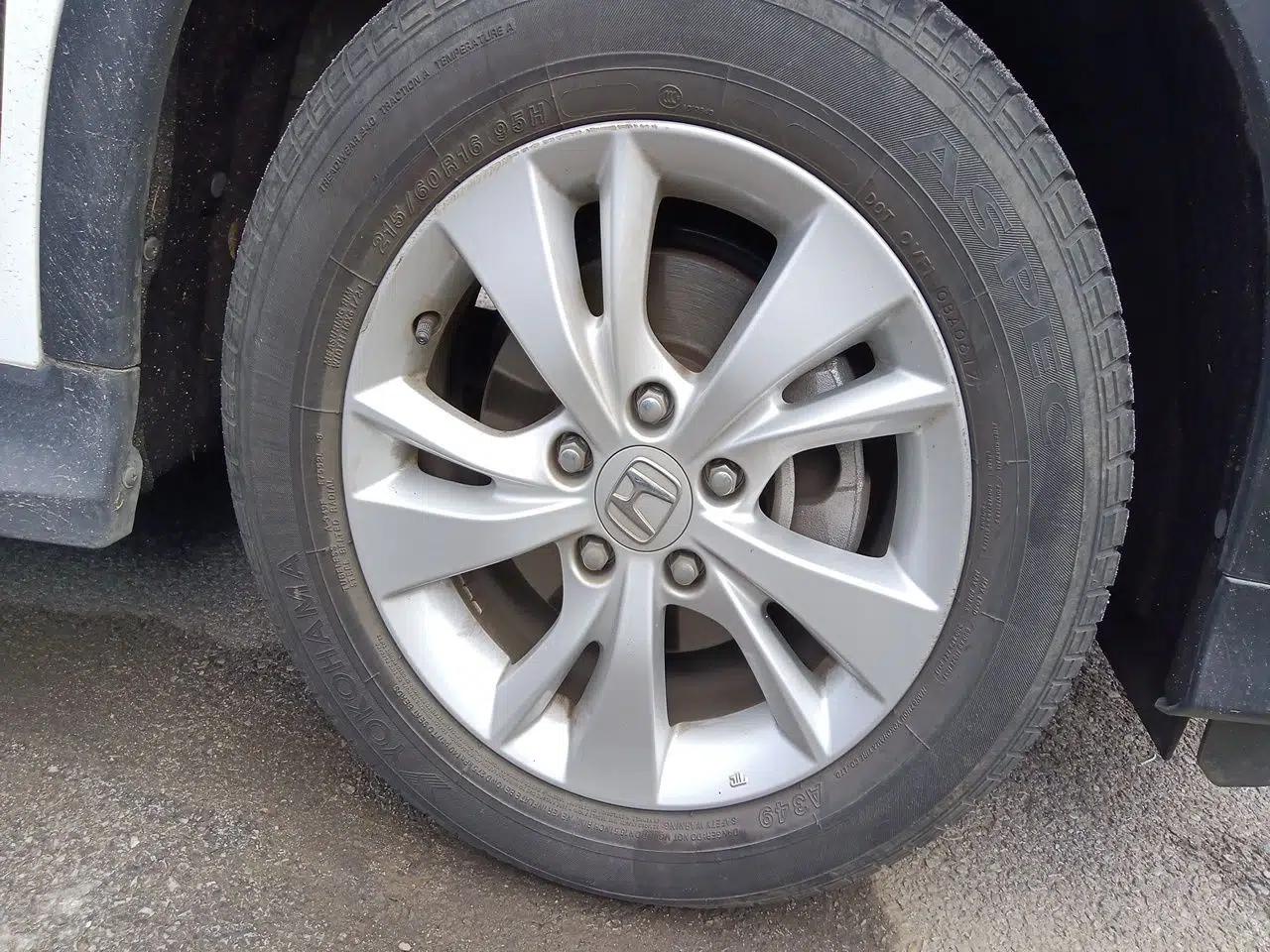 Honda Vezel 2017 1.5L CVT 2WD Comfort Model — миниатюра 8