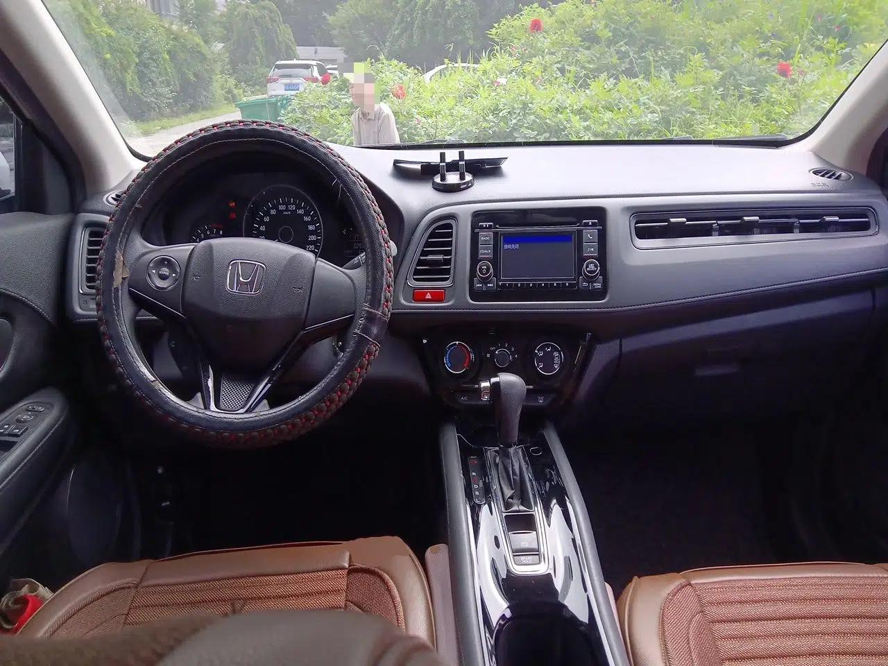 Honda Vezel 2017 1.5L CVT 2WD Comfort Model — миниатюра 9