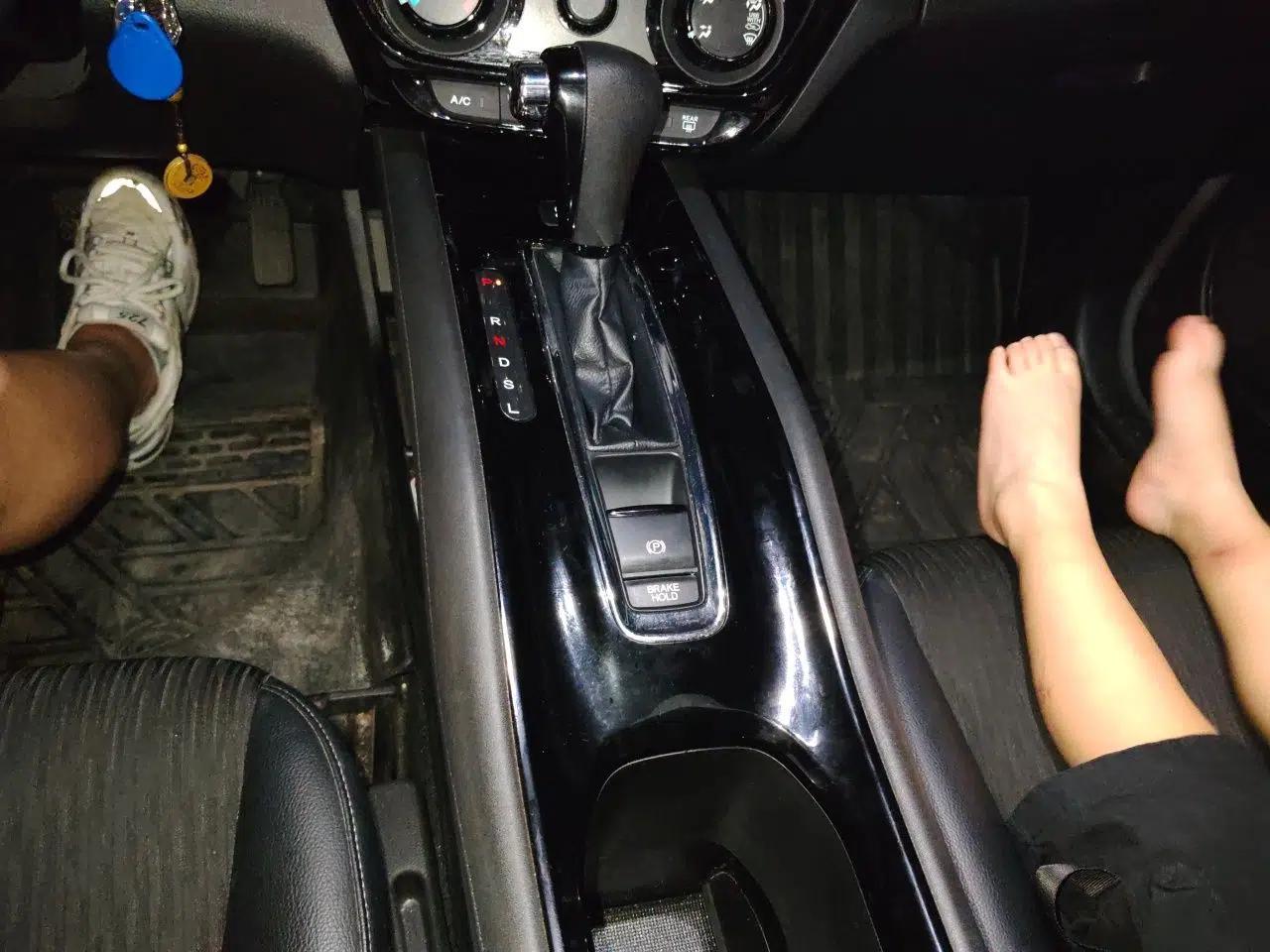 Honda Vezel 2020 1.5L CVT Pioneer Edition — миниатюра 14