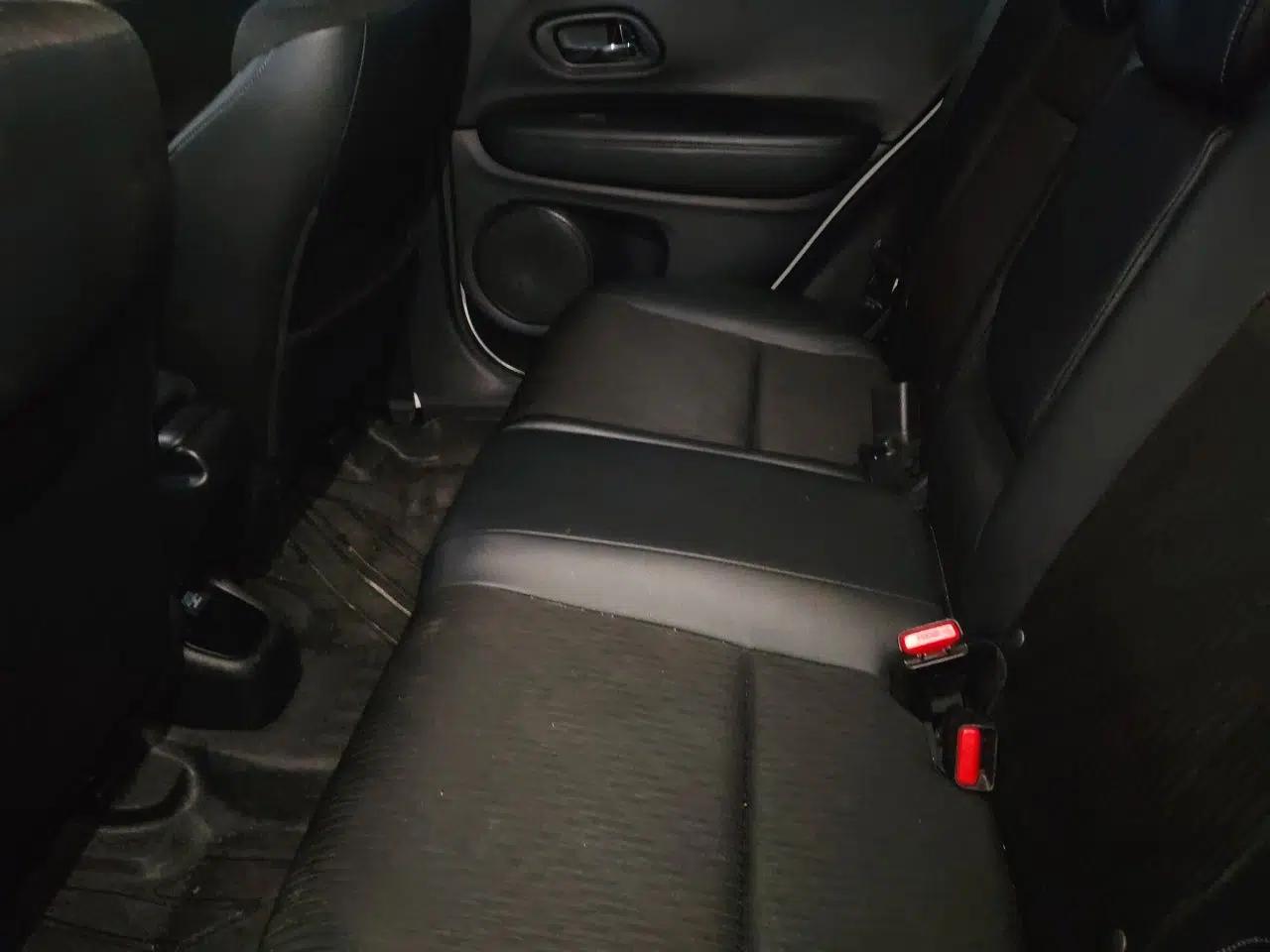 Honda Vezel 2020 1.5L CVT Pioneer Edition — миниатюра 17